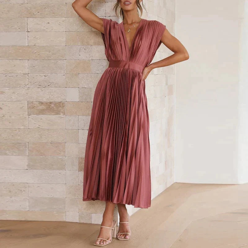 EveElegance™   |   EVE - MAXI DRESS WITH V-NECK AND PLEATS