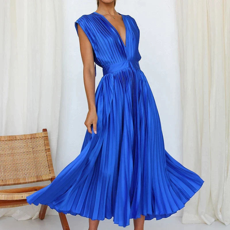 EveElegance™   |   EVE - MAXI DRESS WITH V-NECK AND PLEATS